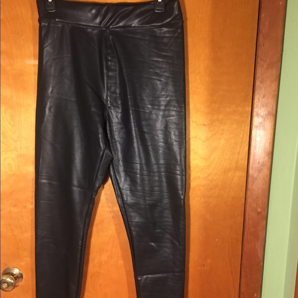 Black Pleather Fleece-Lined Leggings Size L